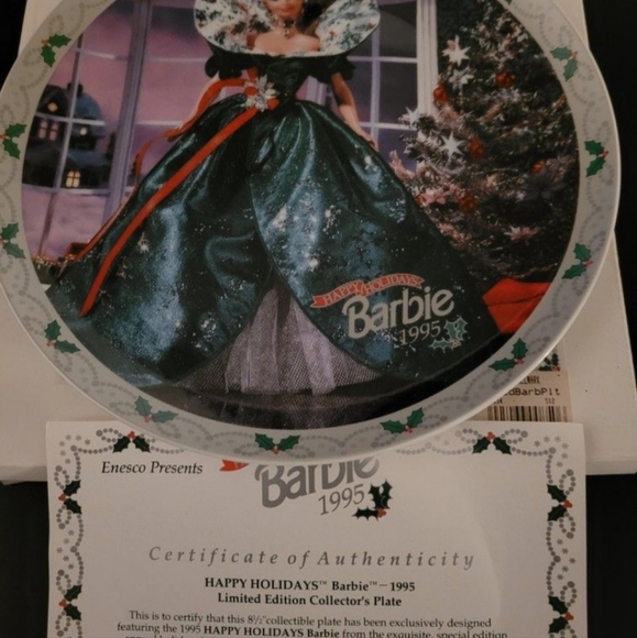 Dolls - Picture 3 of 7